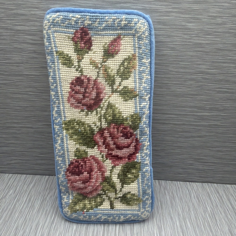 Charles Keith Spring Flower Needlepoint Eyeglass Case Roses Blue Velvet New